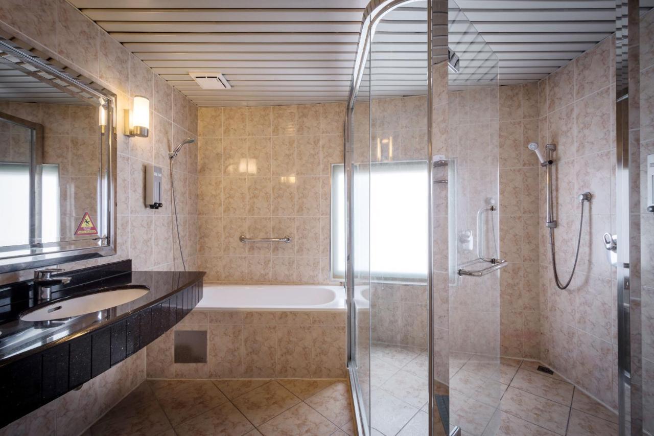 Guide Hotel Zhongli Zhongzheng Таоюань Екстер'єр фото