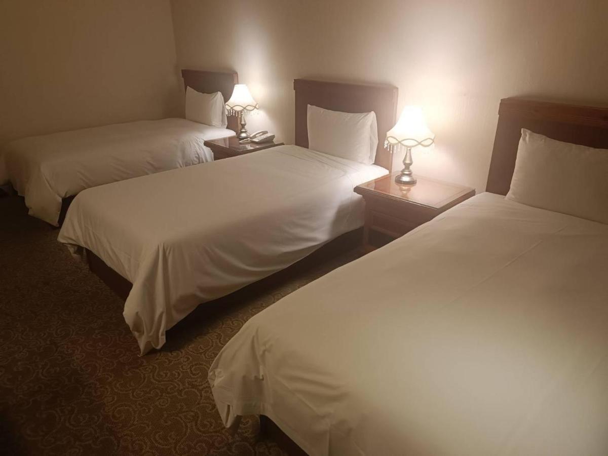 Guide Hotel Zhongli Zhongzheng Таоюань Екстер'єр фото