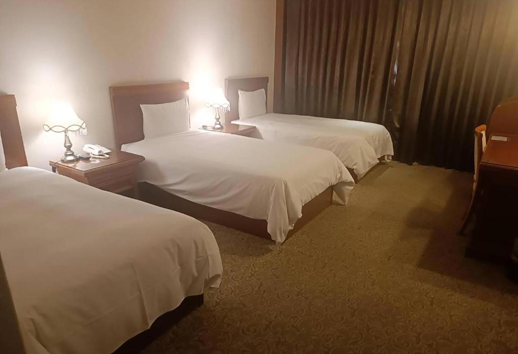 Guide Hotel Zhongli Zhongzheng Таоюань Екстер'єр фото