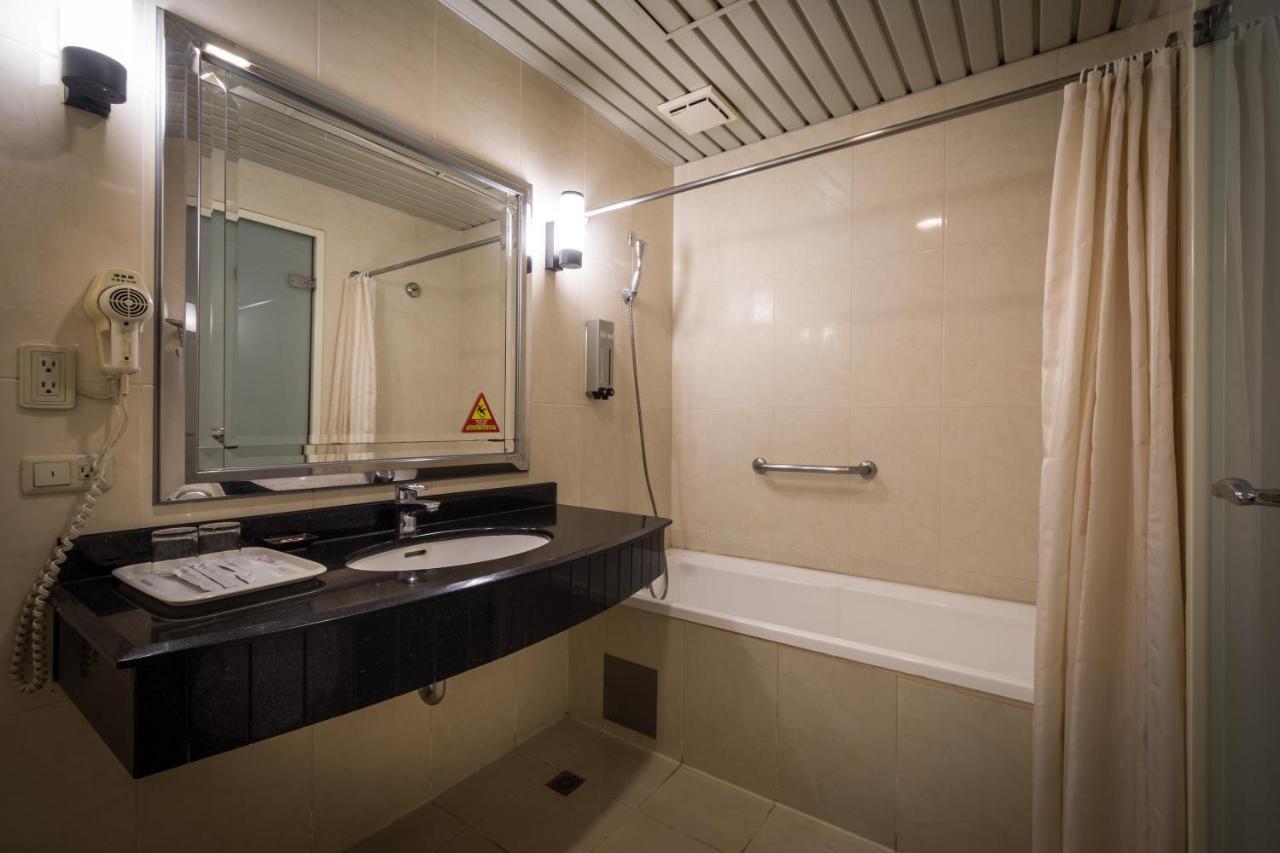 Guide Hotel Zhongli Zhongzheng Таоюань Екстер'єр фото